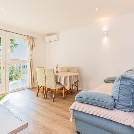 Apartments Maestral Makarska Ngoại thất bức ảnh
