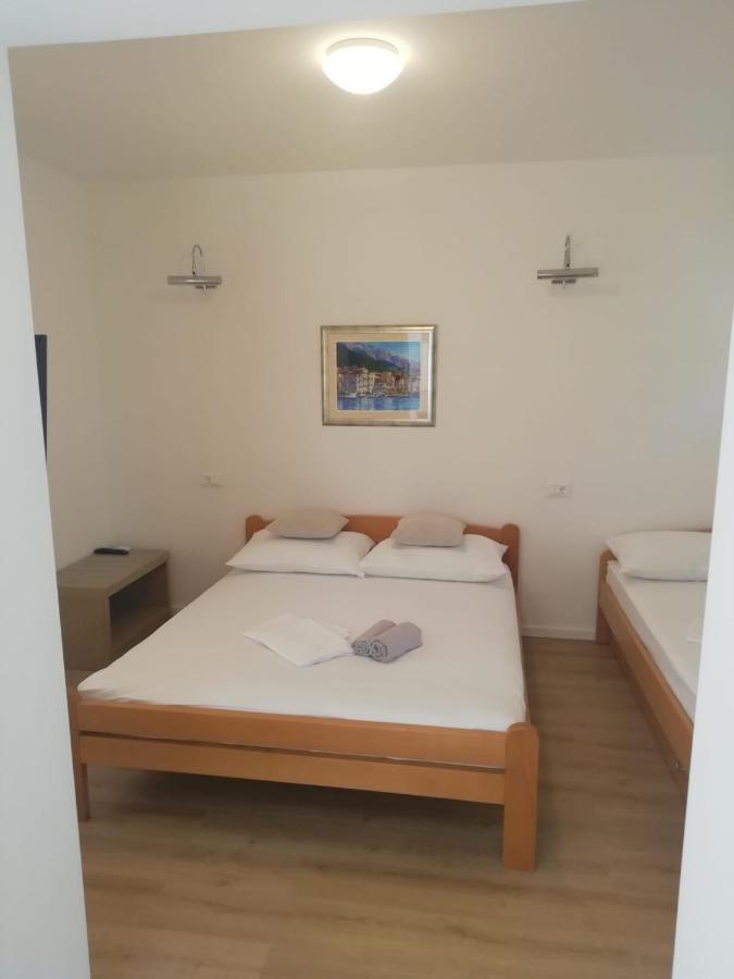 Apartments Maestral Makarska Ngoại thất bức ảnh