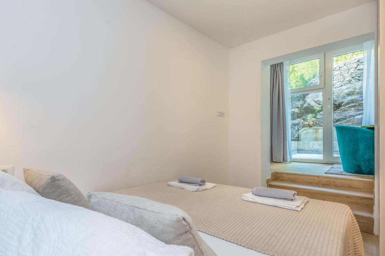 Apartments Maestral Makarska Ngoại thất bức ảnh