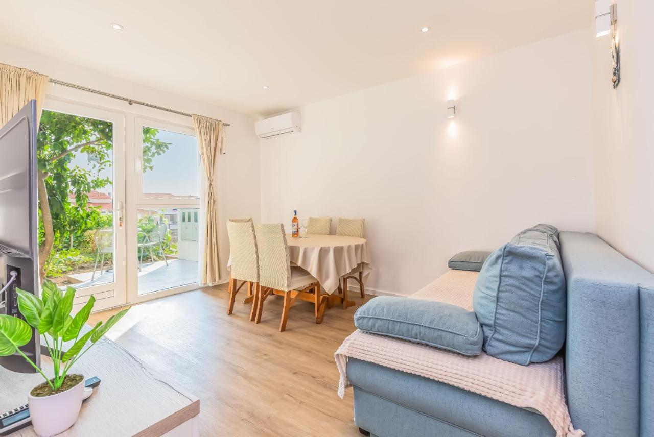 Apartments Maestral Makarska Ngoại thất bức ảnh