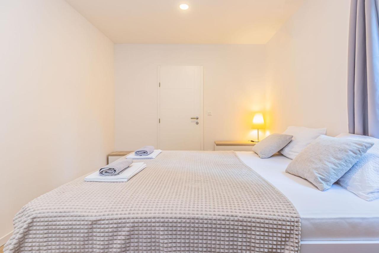 Apartments Maestral Makarska Ngoại thất bức ảnh